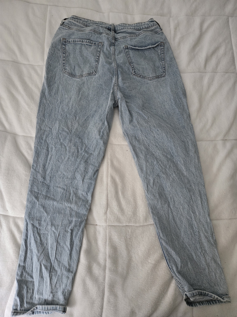 Pixar Coco Women’s Size 15 Light Wash Jeans Skull Guitar Graphic Straight Leg - Picture 5 of 6